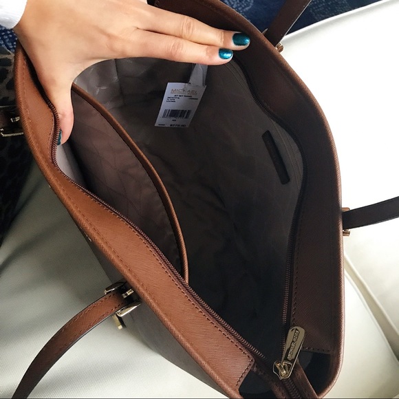 👜 MICHAEL KORS BROWN LEATHER LARGE BAG! - Picture 4 of 8